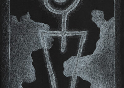 Zeichen mit weißem Buntstift auf schwarzem Fotokarton: 2024 10 | Komposition 040